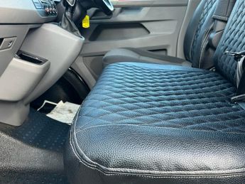 VOLKSWAGEN e-Transporter e 110 37.3kWh Panel Van 5dr Electric Auto LWB (110 ps)