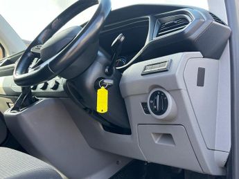 VOLKSWAGEN e-Transporter e 110 37.3kWh Panel Van 5dr Electric Auto LWB (110 ps)