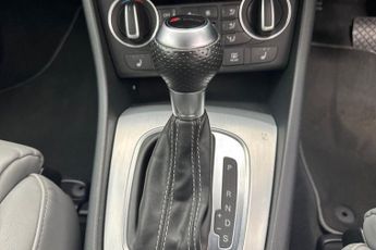 AUDI Q3 2.0 TFSI S line Edition SUV 5dr Petrol S Tronic quattro Euro 6 (