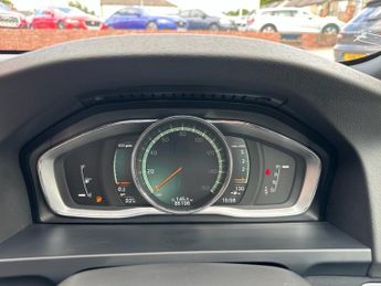 VOLVO S60 2.0 D4 R-Design Nav Saloon 4dr Diesel Auto Euro 6 (s/s) (190 ps)