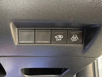 PEUGEOT E-2008 50kWh GT Line SUV 5dr Electric Auto (136 ps)