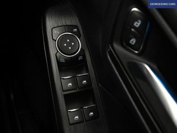 FORD KUGA 2.5 EcoBoost Duratec 14.4kWh ST-Line SUV 5dr Petrol Plug-in Hybr