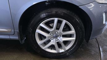 VOLVO XC60 2.4 D5 SE Lux Nav SUV 5dr Diesel Auto AWD Euro 6 (s/s) (220 ps)