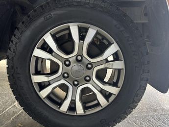 FORD RANGER 3.2 TDCi Wildtrak Pickup Double Cab 4dr Diesel Auto 4WD Euro 5 (