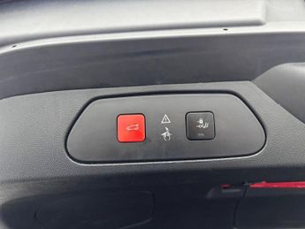 VAUXHALL GRANDLAND X 1.6 13.2kWh Business Edition Nav SUV 5dr Petrol Plug-in Hybrid A