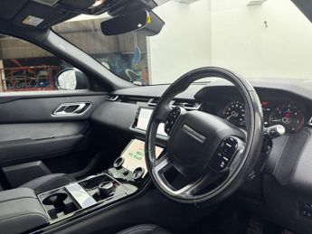 LAND ROVER RANGE ROVER VELAR 2.0 D180 R-Dynamic SUV 5dr Diesel Auto 4WD Euro 6 (s/s) (180 ps)