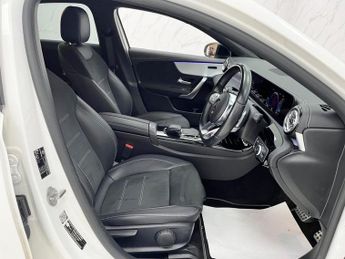 MERCEDES-BENZ A-CLASS 1.3 A250e 15.6kWh AMG Line Edition (Executive) Saloon 4dr Petrol