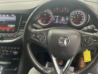 VAUXHALL ASTRA 1.4i Turbo Elite Nav Hatchback 5dr Petrol Auto Euro 6 (s/s) (150
