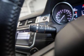LAND ROVER RANGE ROVER EVOQUE 2.2 SD4 Dynamic SUV 5dr Diesel Auto 4WD Euro 5 (s/s) (190 ps)