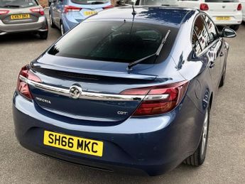 VAUXHALL INSIGNIA 1.6 CDTi SRi Hatchback 5dr Diesel Auto Euro 6 (136 ps)