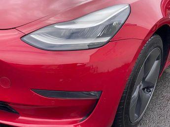 TESLA Model 3 (Dual Motor) Long Range Saloon 4dr Electric Auto 4WDE (346 ps)
