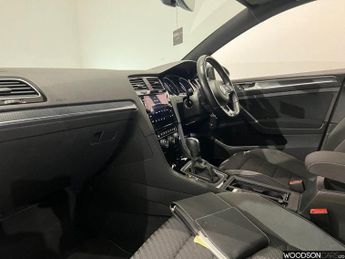 VOLKSWAGEN GOLF 1.5 TSI EVO R-Line Edition Hatchback 5dr Petrol DSG Euro 6 (s/s)