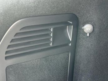 LAND ROVER RANGE ROVER EVOQUE 2.2 SD4 Pure SUV 5dr Diesel Auto 4WD Euro 5 (190 ps)