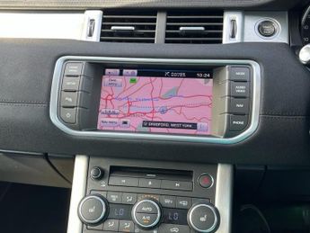LAND ROVER RANGE ROVER EVOQUE 2.2 SD4 Pure SUV 5dr Diesel Auto 4WD Euro 5 (190 ps)