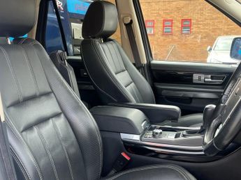 LAND ROVER RANGE ROVER SPORT 3.0 TD V6 HSE SUV 5dr Diesel CommandShift 4WD Euro 5 (245 ps)