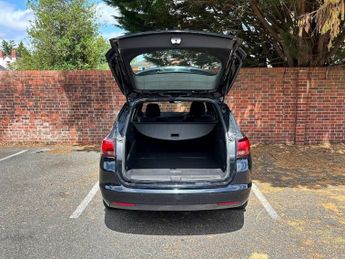 VAUXHALL ASTRA 1.4i Turbo SRi Sports Tourer 5dr Petrol Auto Euro 6 (s/s) (150 p