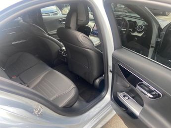 MERCEDES-BENZ C-CLASS 1.5 C200h MHEV AMG Line Saloon 4dr Petrol Hybrid G-Tronic+ Euro 
