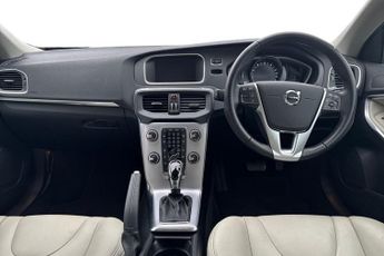 VOLVO V40 1.5 T3 GPF Inscription Hatchback 5dr Petrol Auto Euro 6 (s/s) (1