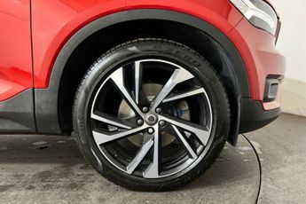 VOLVO XC40 2.0 B5 MHEV R-Design Pro SUV 5dr Petrol Hybrid Auto AWD Euro 6 (