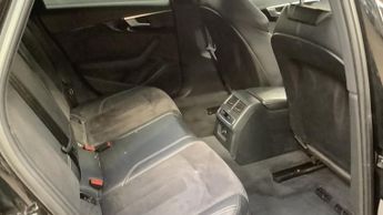 AUDI A4 AVANT 2.0 TFSI Black Edition Estate 5dr Petrol S Tronic Euro 6 (s/s) (