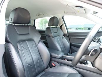 AUDI E-TRON 50 Sport SUV 5dr Electric Auto quattro 71.2kWh (313 ps)