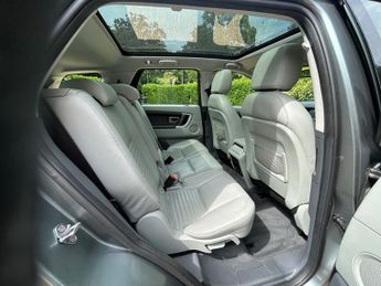 LAND ROVER DISCOVERY SPORT 2.0 TD4 HSE Luxury SUV 5dr Diesel Auto 4WD Euro 6 (s/s) (180 ps)