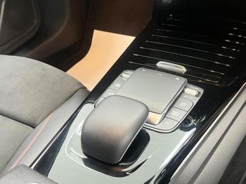 MERCEDES-BENZ A-CLASS 1.3 A180 AMG Line (Executive) Hatchback 5dr Petrol 7G-DCT Euro 6