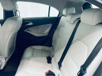 MERCEDES-BENZ A-CLASS 1.5 A180d Sport Hatchback 5dr Diesel 7G-DCT Euro 6 (s/s) (109 ps