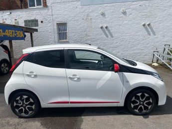 TOYOTA AYGO 1.0 VVT-i x-trend Hatchback 5dr Petrol Manual Euro 6 (71 ps)