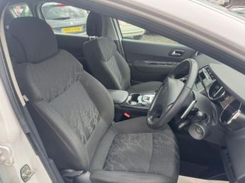 PEUGEOT 3008 1.6 e-HDi Active SUV 5dr Diesel EGC Euro 5 (s/s) (112 ps)