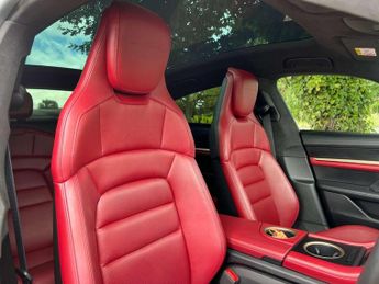 PORSCHE TAYCAN Taycan Turbo 4WD 4dr