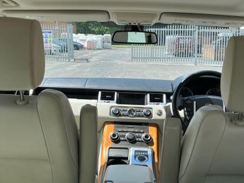 LAND ROVER RANGE ROVER SPORT 3.0 SD V6 HSE SUV 5dr Diesel Auto 4WD Euro 5 (255 bhp)