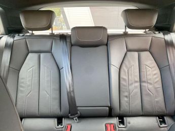 AUDI A3 1.5 TFSI 35 S line Sportback 5dr Petrol S Tronic Euro 6 (s/s) (1