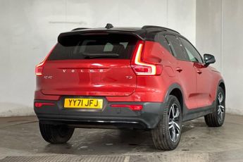 VOLVO XC40 1.5 T3 R-Design SUV 5dr Petrol Auto Euro 6 (s/s) (163 ps) 1 Prev