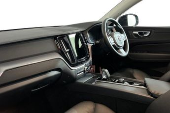 VOLVO XC60 2.0 B4 MHEV Momentum SUV 5dr Diesel Hybrid Auto AWD Euro 6 (s/s)