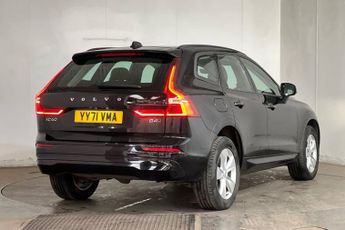 VOLVO XC60 2.0 B4 MHEV Momentum SUV 5dr Diesel Hybrid Auto AWD Euro 6 (s/s)