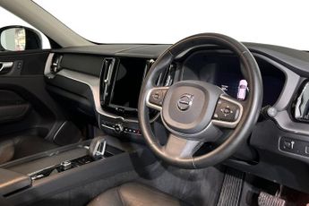 VOLVO XC60 2.0 B4 MHEV Momentum SUV 5dr Diesel Hybrid Auto AWD Euro 6 (s/s)