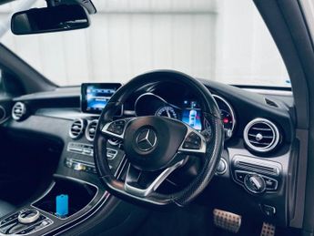 MERCEDES-BENZ GLC 2.1 GLC250d AMG Line (Premium) Coupe 5dr Diesel G-Tronic+ 4MATIC