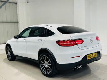 MERCEDES-BENZ GLC 2.1 GLC250d AMG Line (Premium) Coupe 5dr Diesel G-Tronic+ 4MATIC