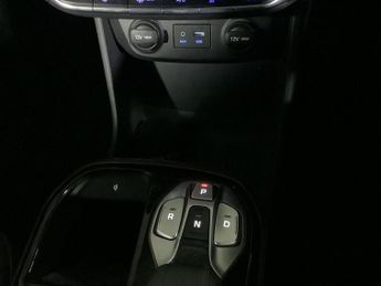 HYUNDAI IONIQ 28kWh Premium SE Hatchback 5dr Electric Auto (120 ps)