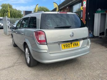 VAUXHALL ASTRA 1.8i 16v Design Estate 5dr Petrol Automatic (187 g/km, 138 bhp)