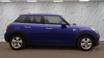 MINI HATCH 1.5 Cooper Classic Hatchback 5dr Petrol Manual Euro 6 (s/s) (136