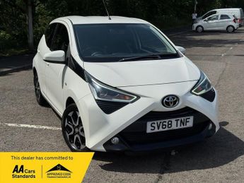 Toyota AYGO 1.0 VVT-i x-plore Hatchback 5dr Petrol Manual Euro 6 (71 ps)