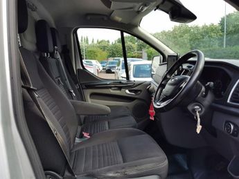 FORD TRANSIT CUSTOM 2.0 300 EcoBlue Limited Panel Van 5dr Diesel Manual L2 H1 Euro 6