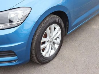 VOLKSWAGEN TOURAN 1.6 TDI SE Family MPV 5dr Diesel DSG Euro 6 (s/s) (115 ps)
