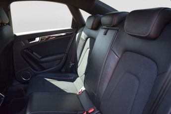 AUDI A4 2.0 TDI Black Edition Plus Saloon 4dr Diesel Multitronic Euro 5 