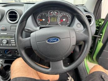 FORD FIESTA 1.4 TD Style Hatchback 5dr Diesel Manual (119 g/km, 67 bhp)