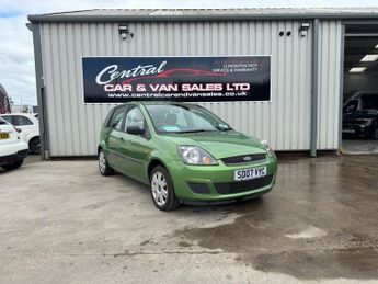 FORD FIESTA 1.4 TD Style Hatchback 5dr Diesel Manual (119 g/km, 67 bhp)