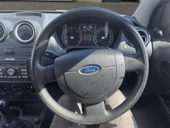 FORD FIESTA 1.4 TD Style Hatchback 5dr Diesel Manual (119 g/km, 67 bhp)