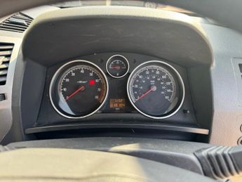VAUXHALL ZAFIRA 1.6 Club MPV 5dr Petrol Manual Euro 4 (105 ps)